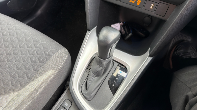 Toyota Yaris Cross 1.5 Hybrid Design 5dr CVT Hybrid Estate